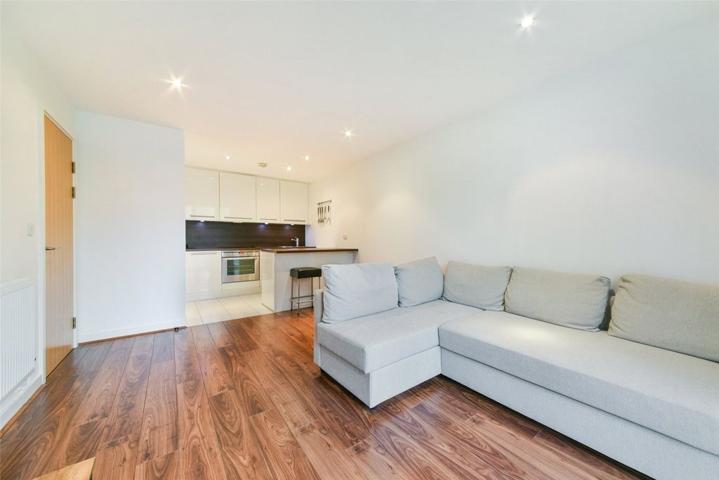 Property photo 1 of 8 Picture No. 06