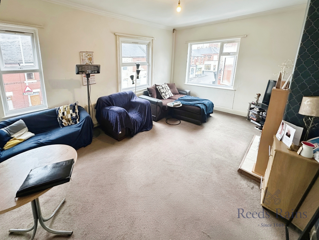 Property photo 2 of 15 Flat 53c Lounge