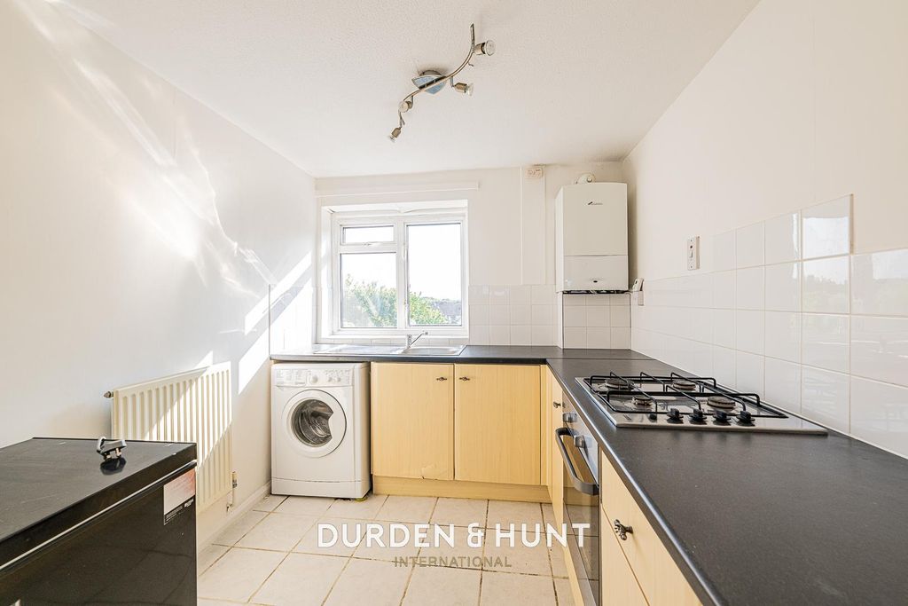 Property photo 2 of 11 Avelon-9.Jpg