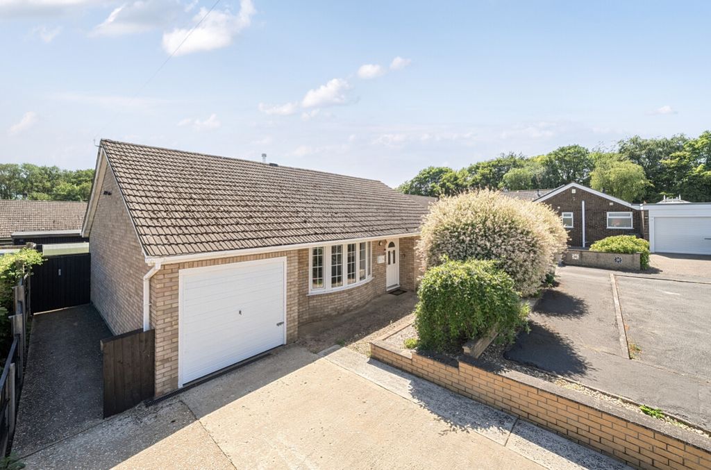 Property photo 1 of 24 1482904-1-6A3Bdf568157A