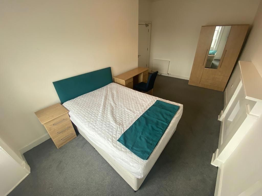 5 bed flat to rentNethergate, Dundee DD1 photo 5