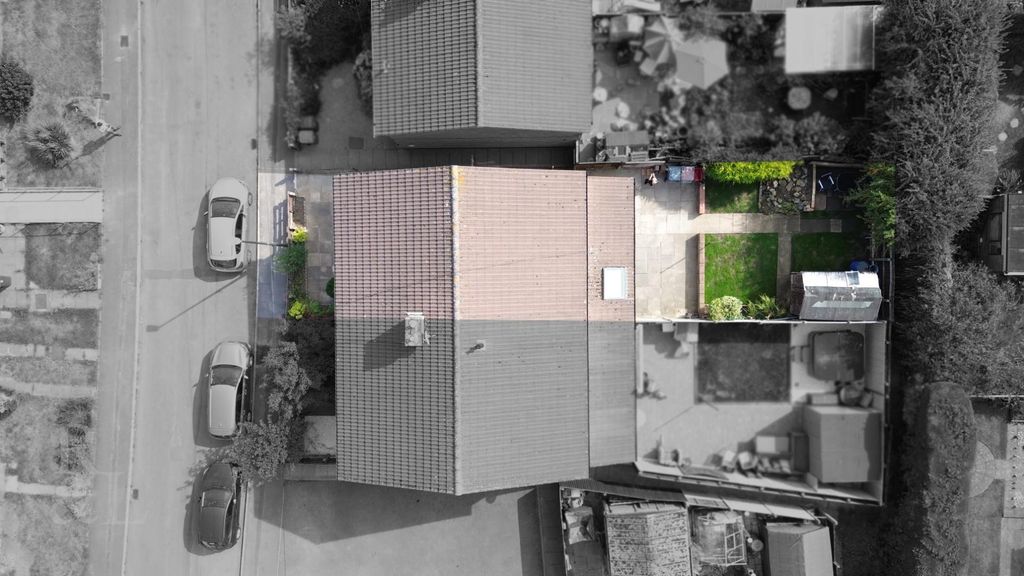 Property photo 2 of 31 Dji_0895.Jpg