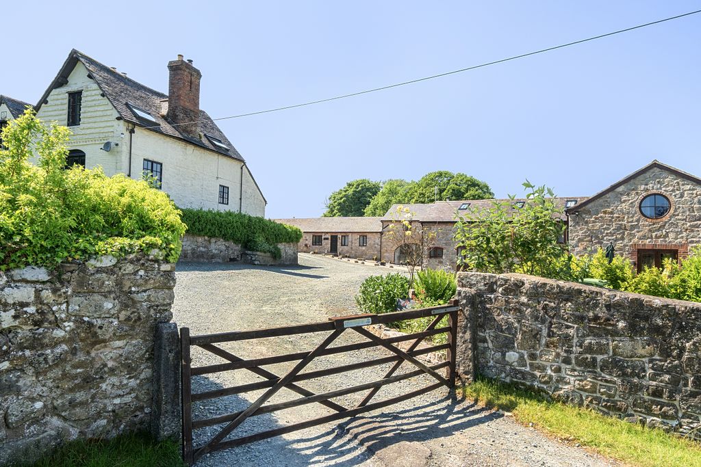 Additional image 25 of 4 bed barn conversion for saleOak Barn, Woodhill, Nr Trefonen, Oswestry SY10