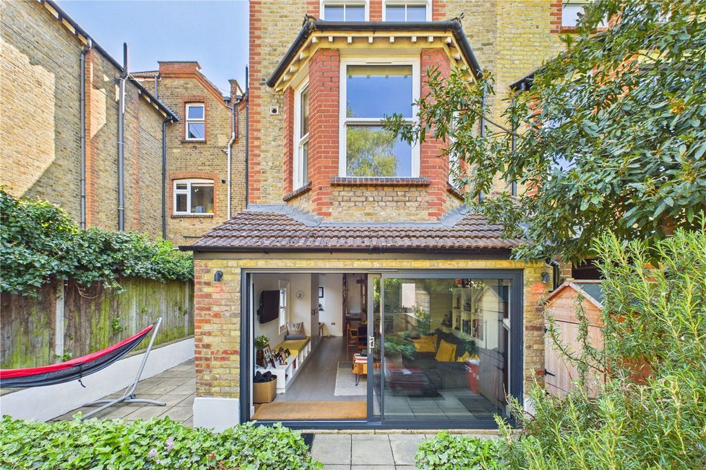 Property photo 2 of 14 Picture No. 05