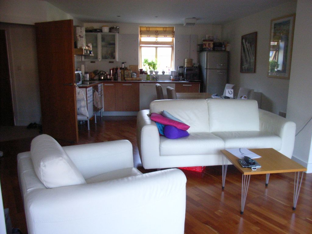 Property photo 2 of 4 Lounge