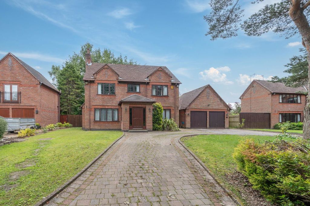 Property photo 2 of 23