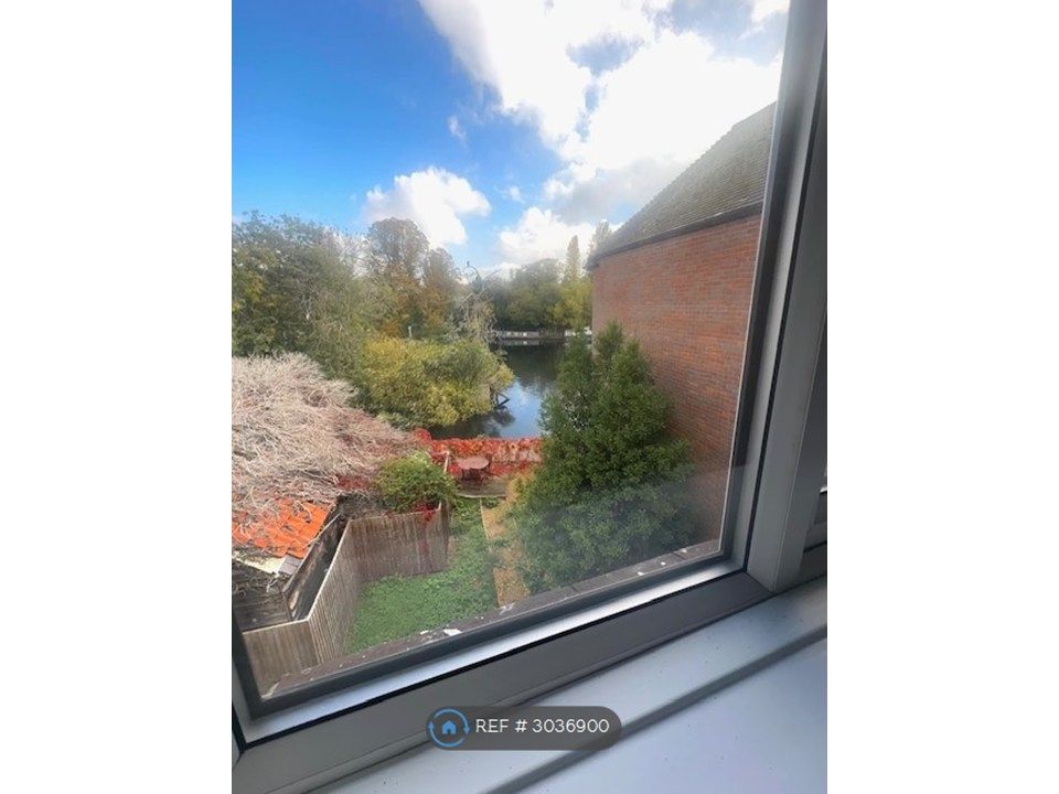 Property photo 1 of 31