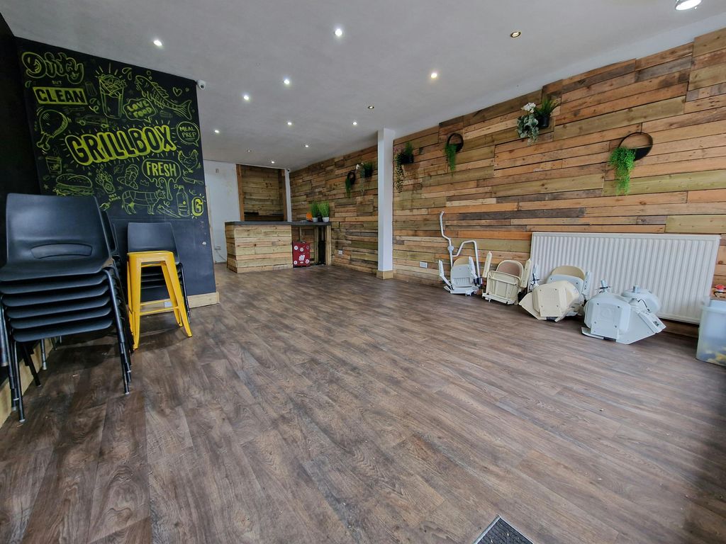 Property photo 3 of 9 Internal