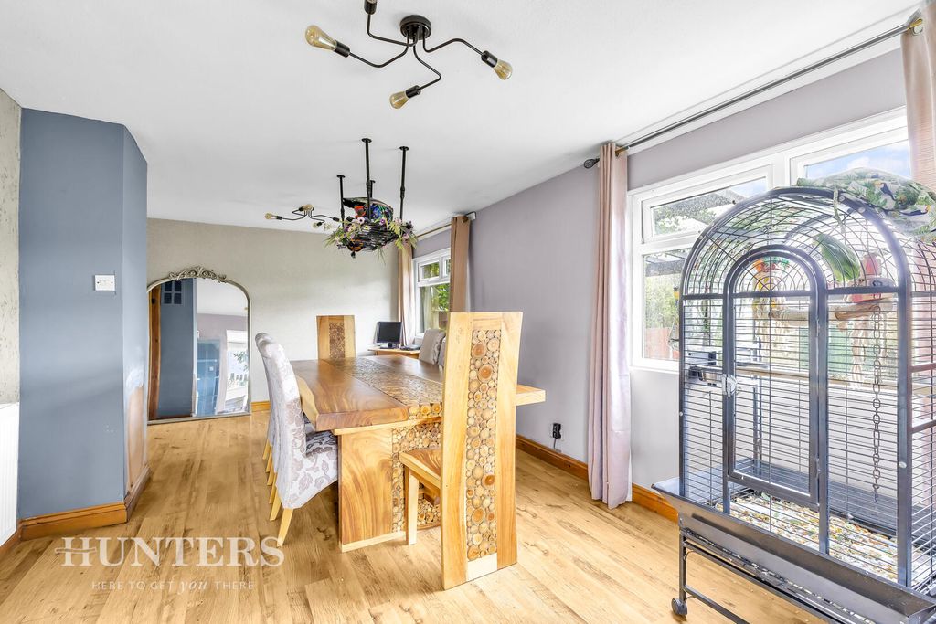 Property photo 3 of 18 Dining Room