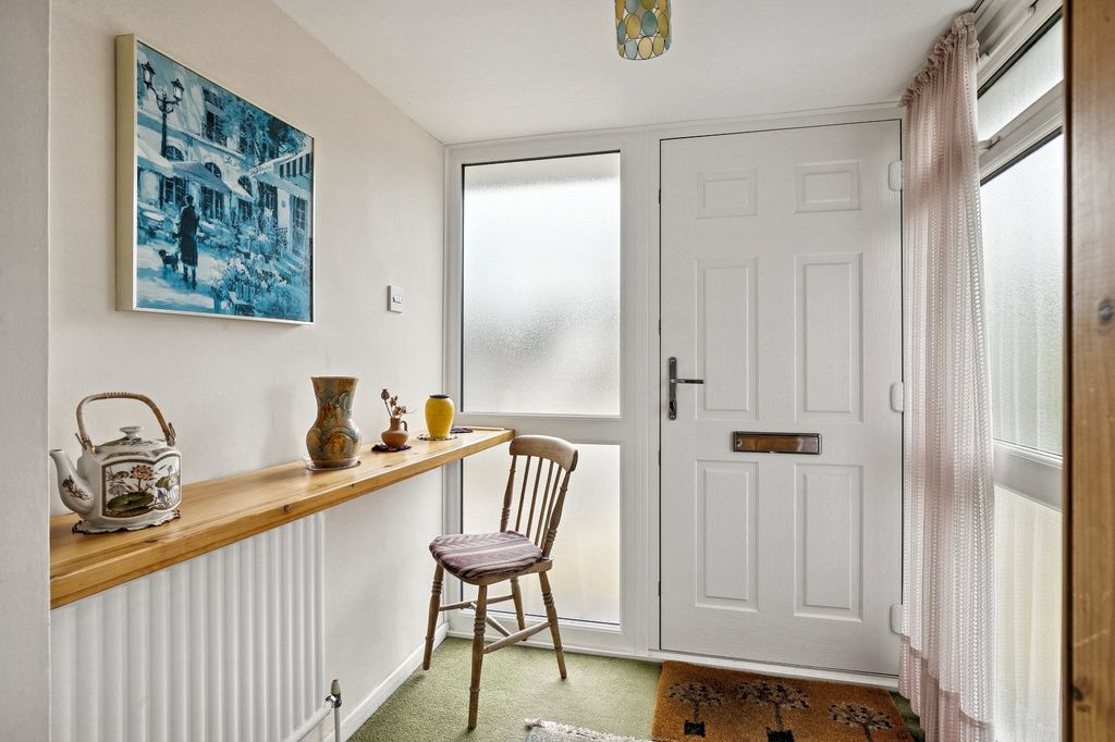 Property photo 3 of 17 Picture No. 12