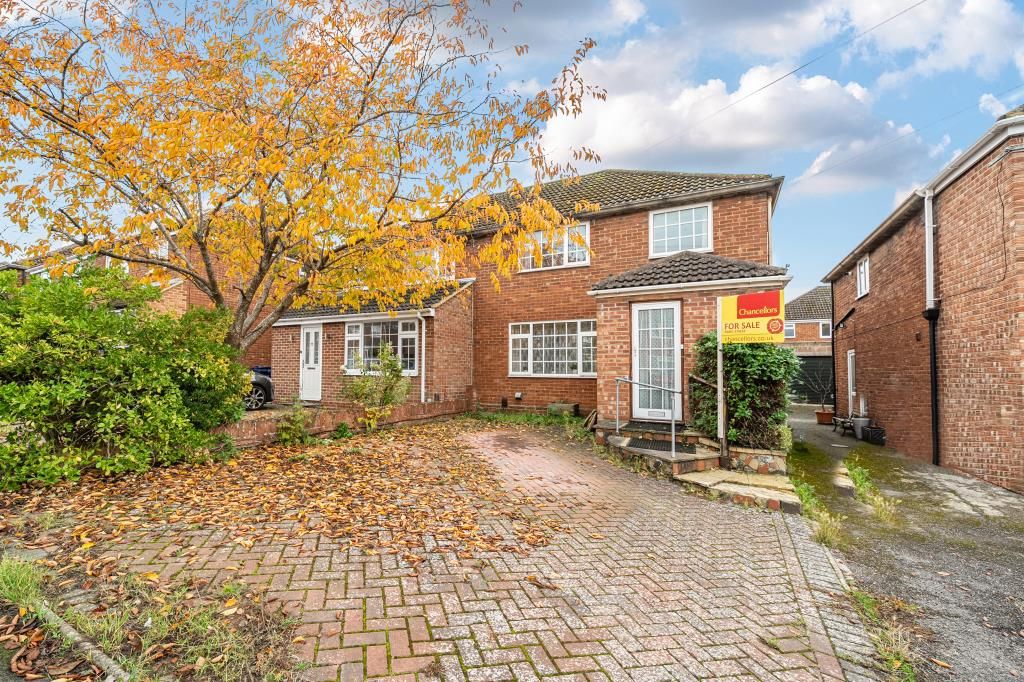 Property photo 1 of 19 External