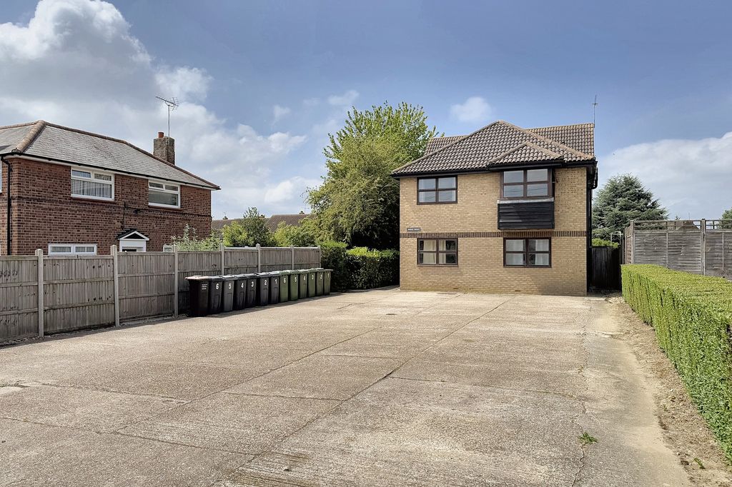 Property photo 1 of 6 Img_9062