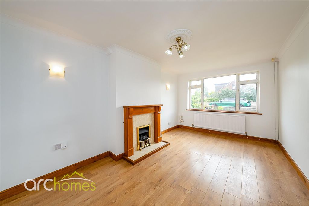 Property photo 2 of 19 Ruabon-9.Jpg