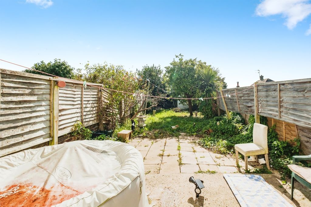 Property photo 2 of 16