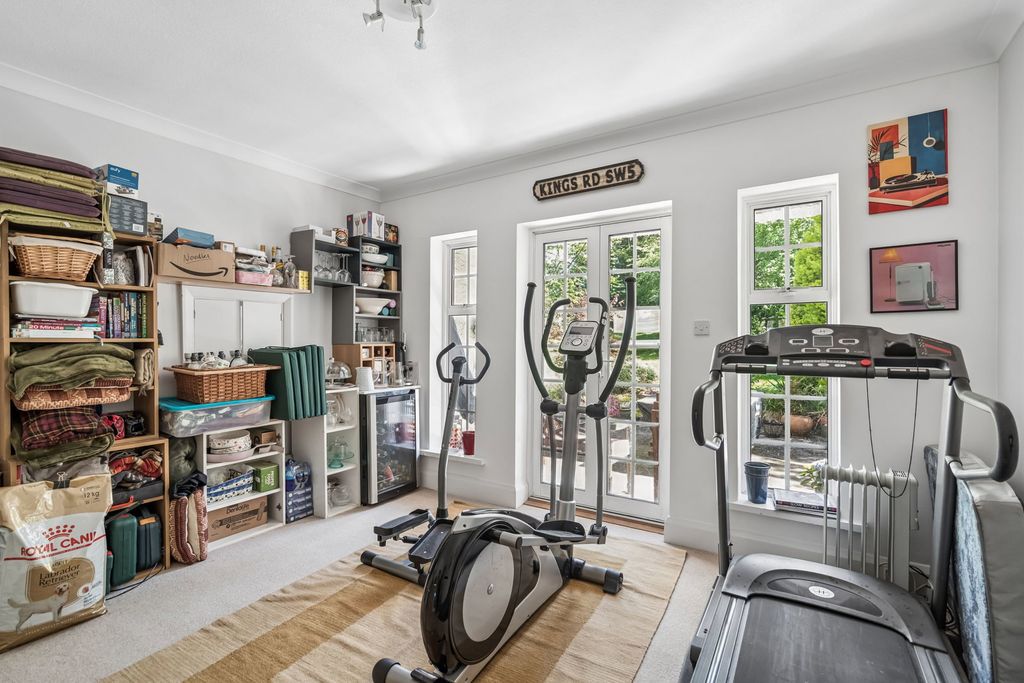 Additional image 9 of 6 bed detached house for saleCuckoo Hill Road, Pinner HA5