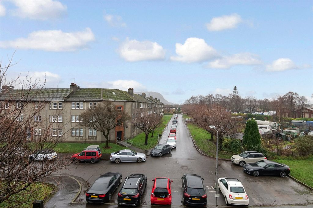 Property photo 2 of 11 Picture No. 04