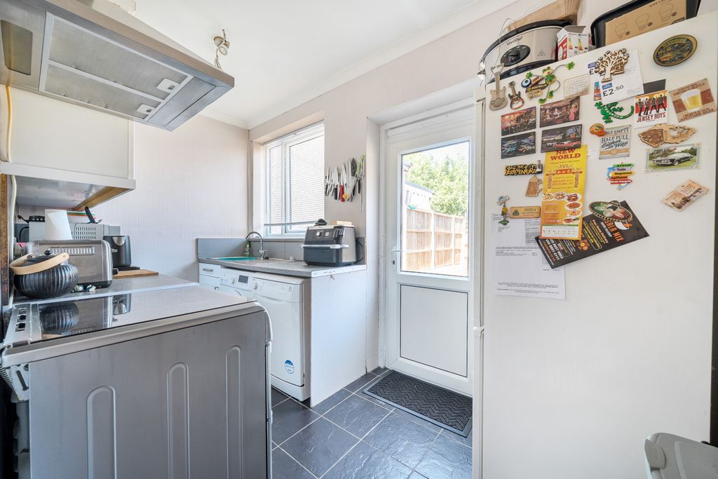 Property photo 3 of 15 1488590-10-6A4F8d...
