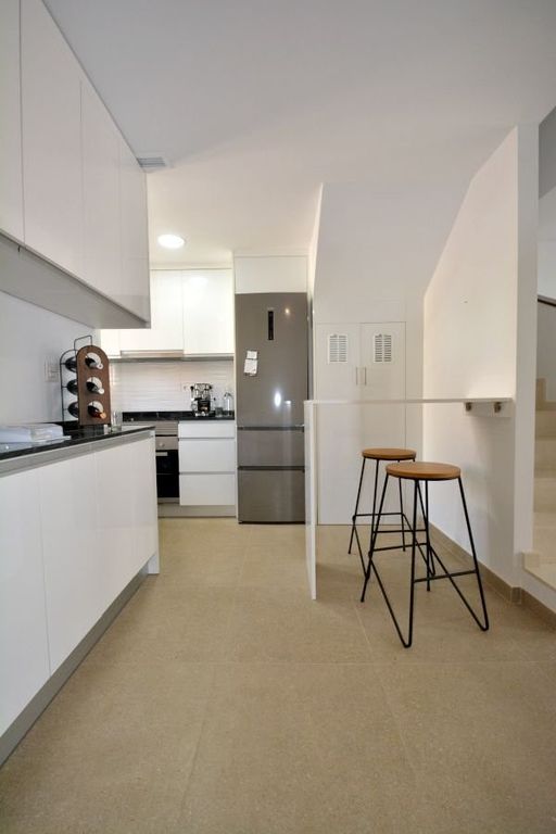 Property photo 3 of 47
