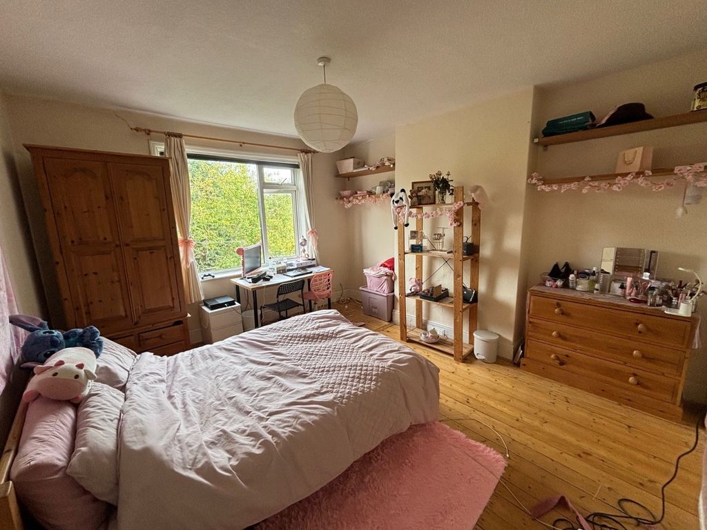 Property photo 3 of 12 Picture No. 04