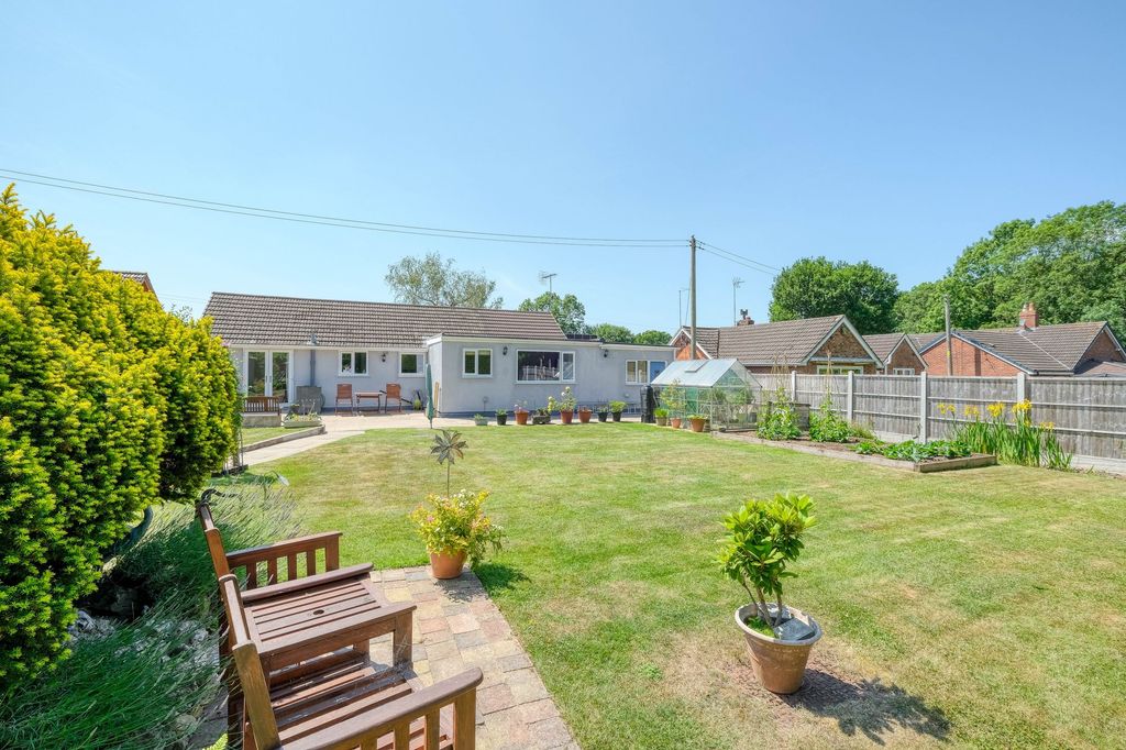 Property photo 2 of 24