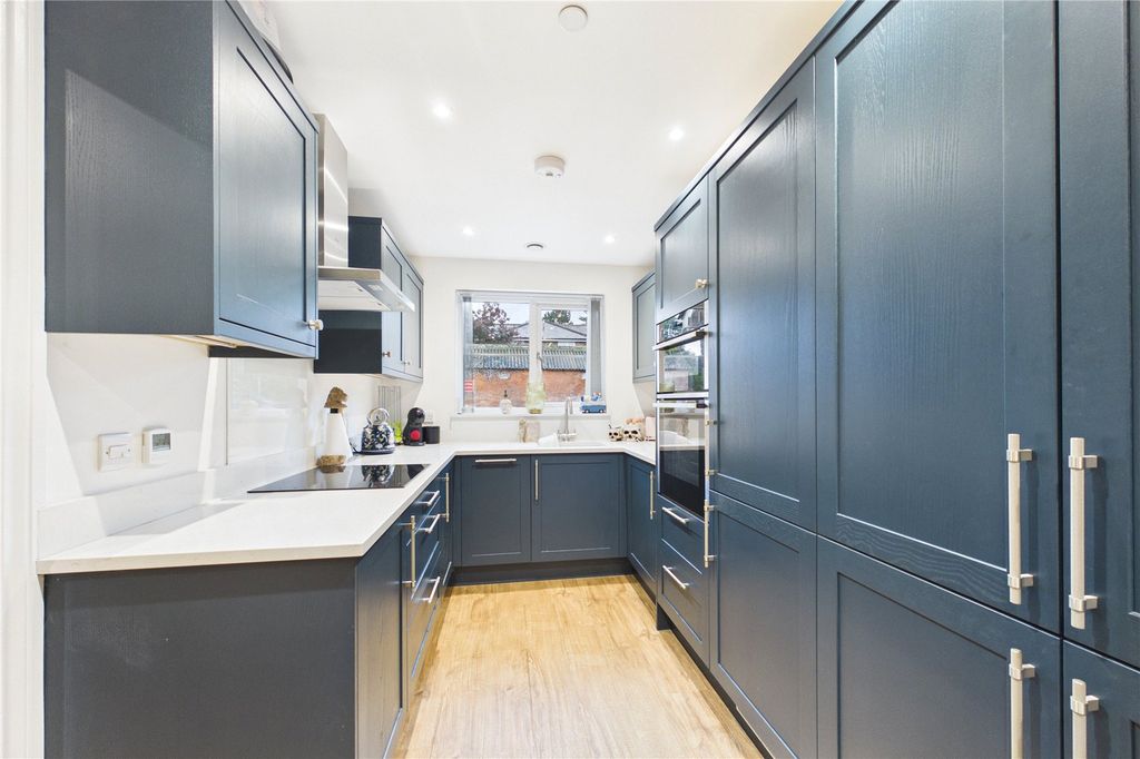 Property photo 3 of 12 Kitchen