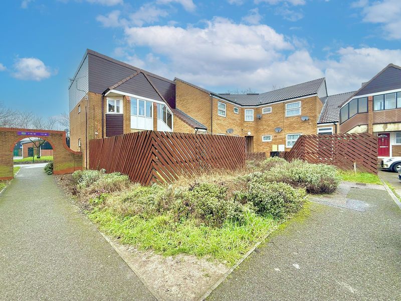 Property photo 1 of 9 Front