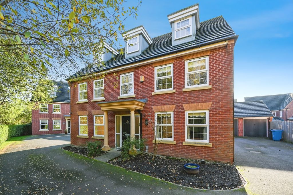 Property photo 1 of 35 Pbox-Img.Jpg