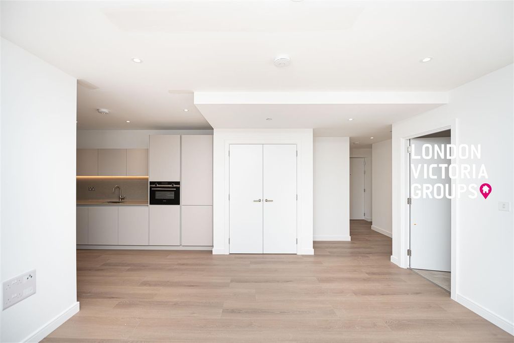 Property photo 2 of 12 1-16246.Jpg