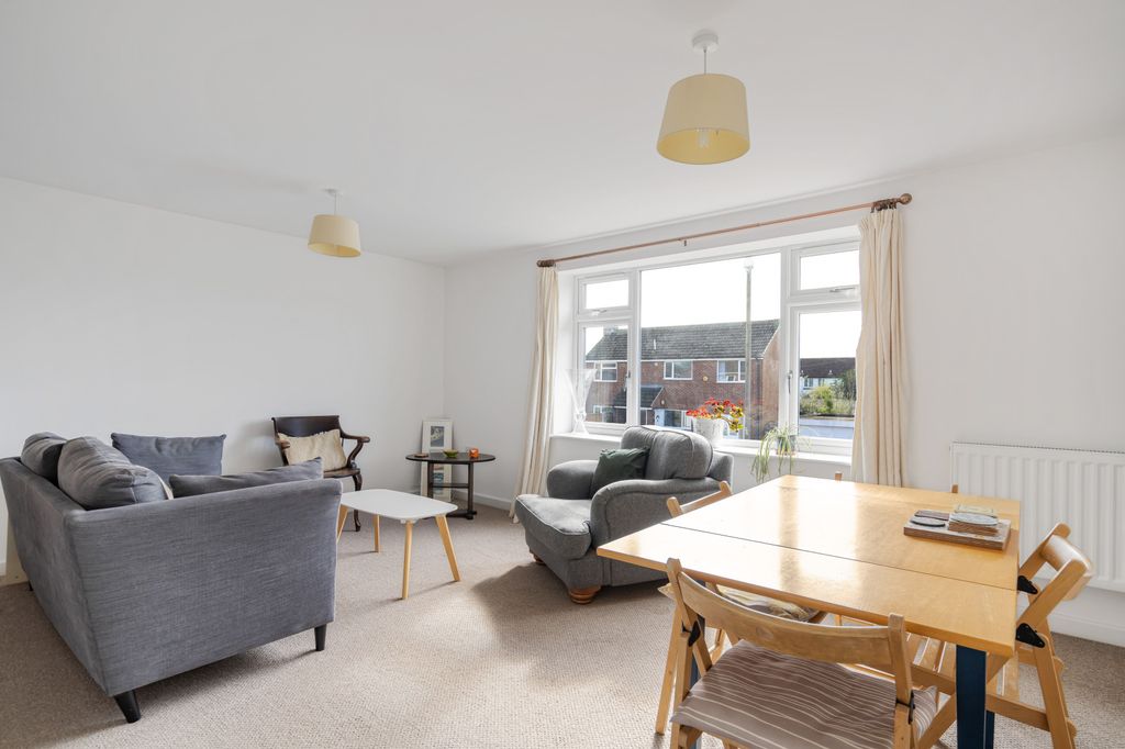 Property photo 2 of 11 Picture No. 02