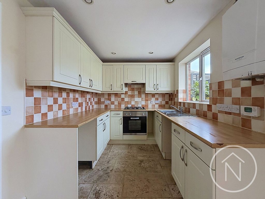 Property photo 2 of 14
