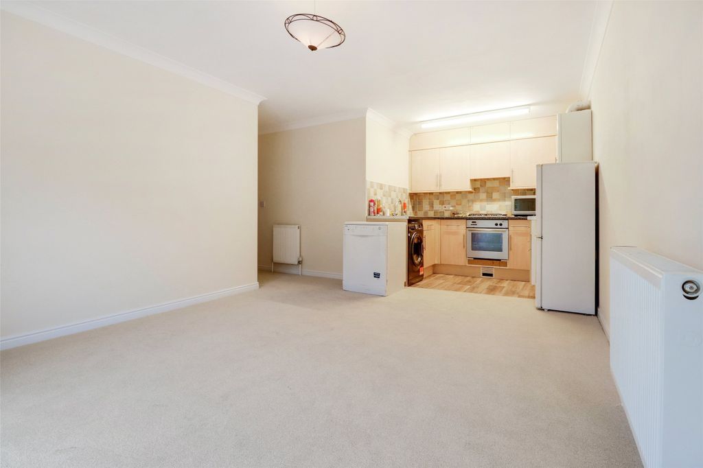 Property photo 2 of 9 Picture No. 06