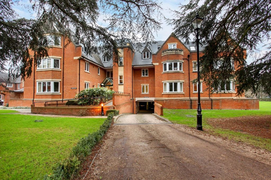 Property photo 1 of 18