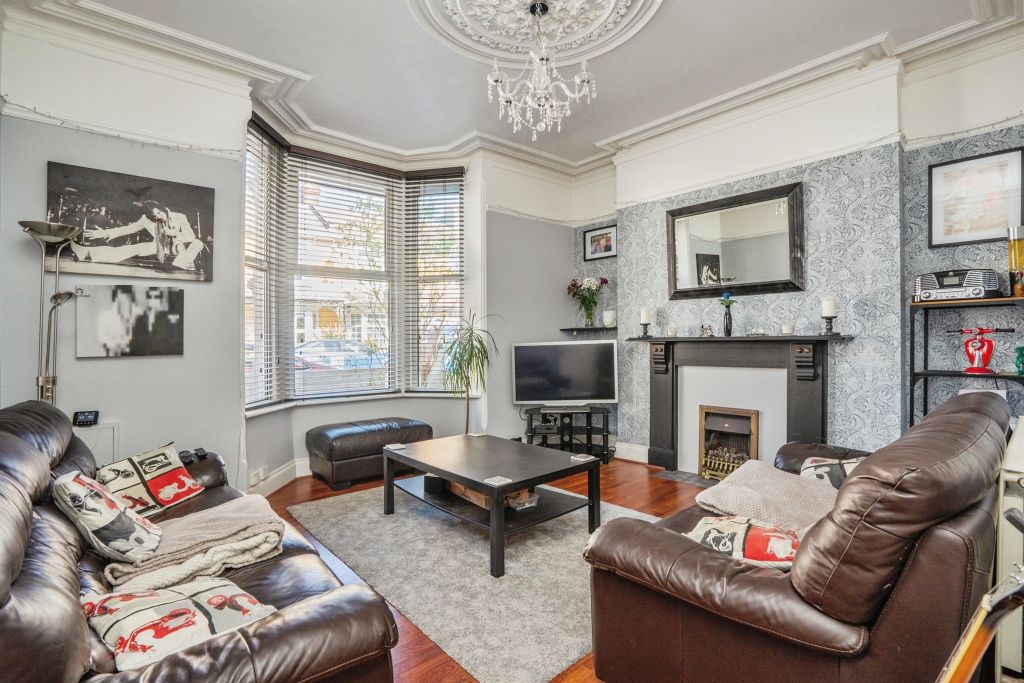 Property photo 2 of 18