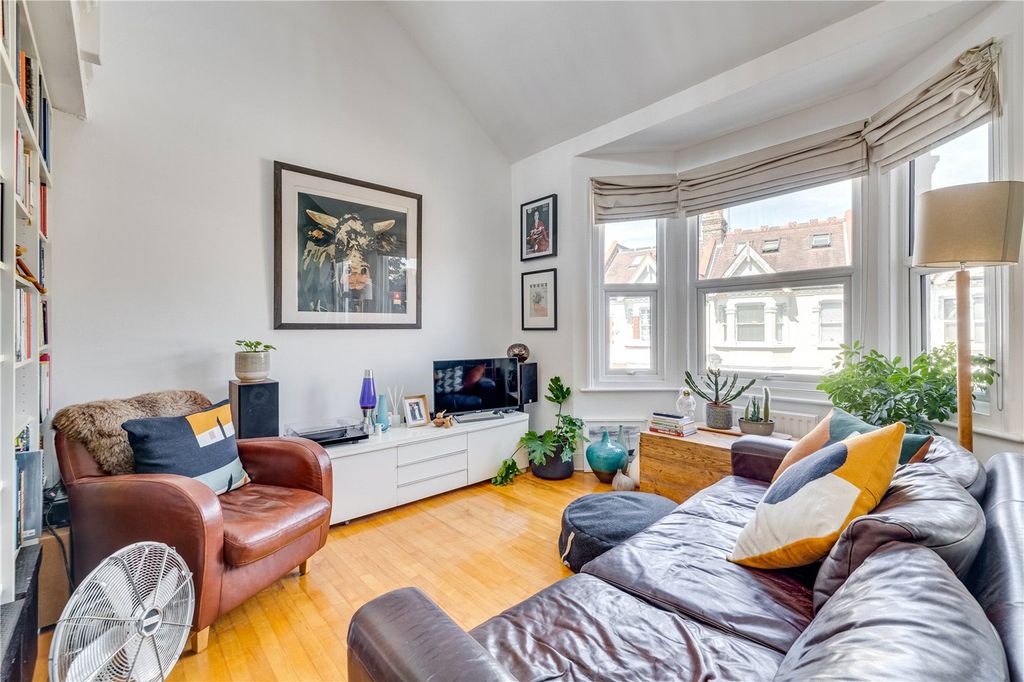 Property photo 2 of 13 Picture No. 04