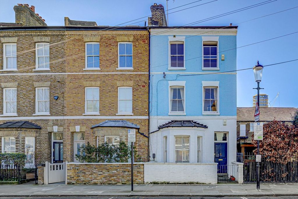 Property photo 1 of 6