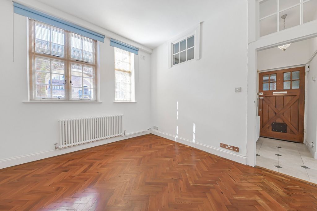 Property photo 3 of 14