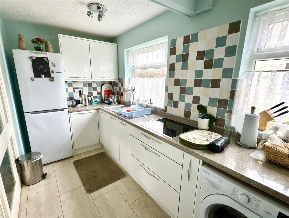 Property photo 2 of 14 Kitchen.Jpg