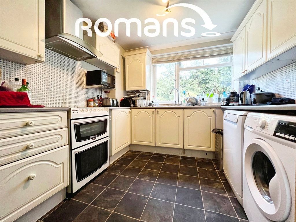 Property photo 3 of 7 Picture No. 15