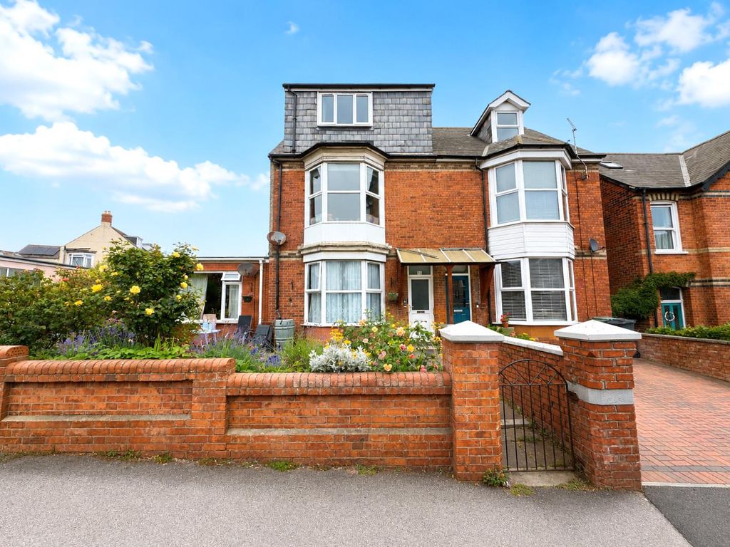 Property photo 1 of 11 1.Png