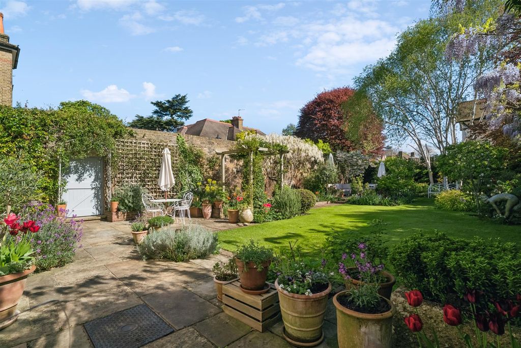 Additional image 19 of 7 bed detached house for saleUpper Butts TW8