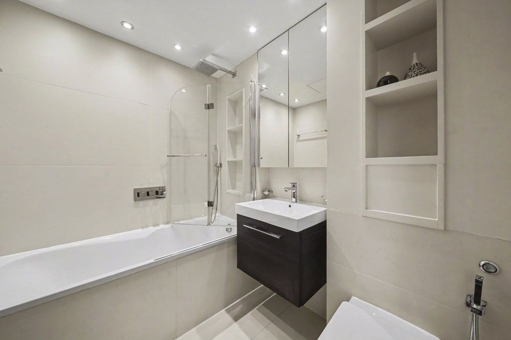 Property photo 2 of 12 Picture No. 02