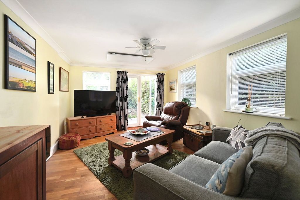 Property photo 2 of 13 Picture No. 07