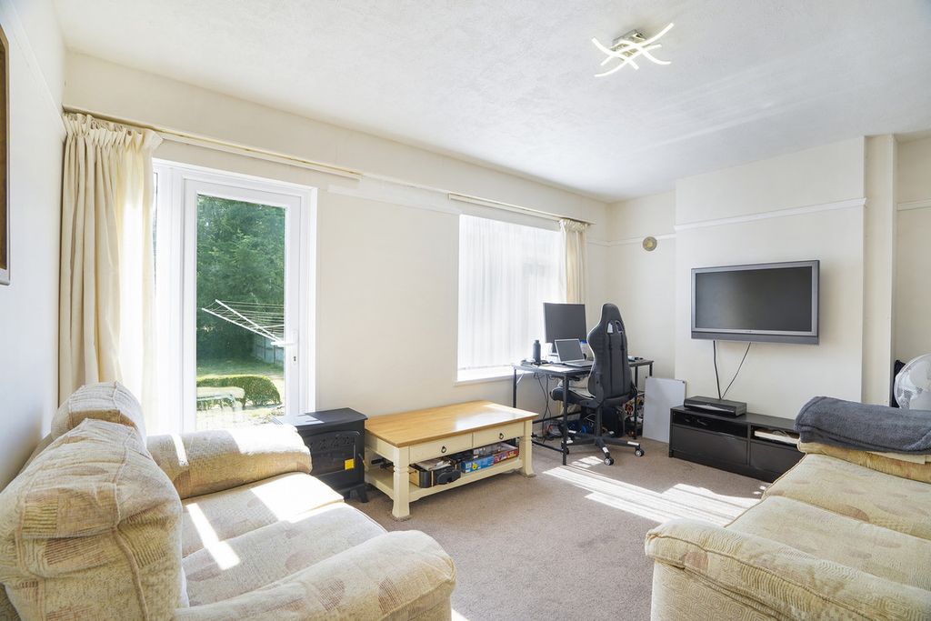 Property photo 3 of 13