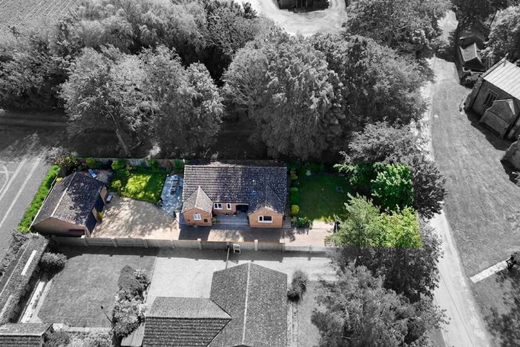 Property photo 2 of 36