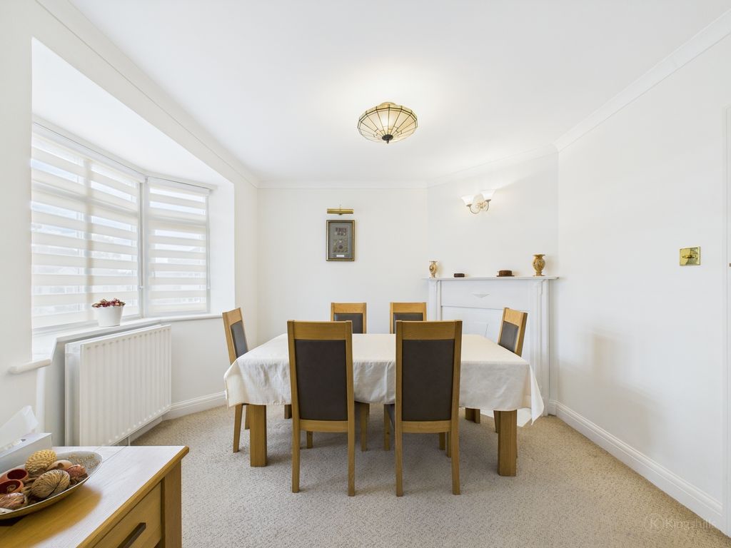 Property photo 3 of 13 Cam02136G0-Pr0353-Still001