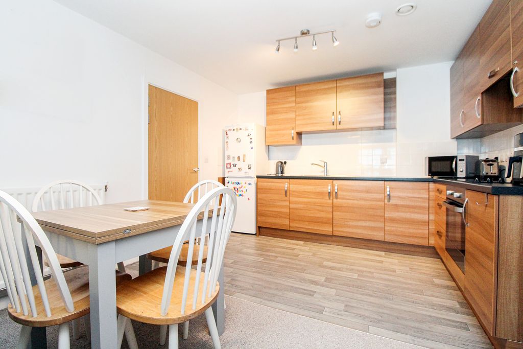 Property photo 3 of 11 Img_5979Dp