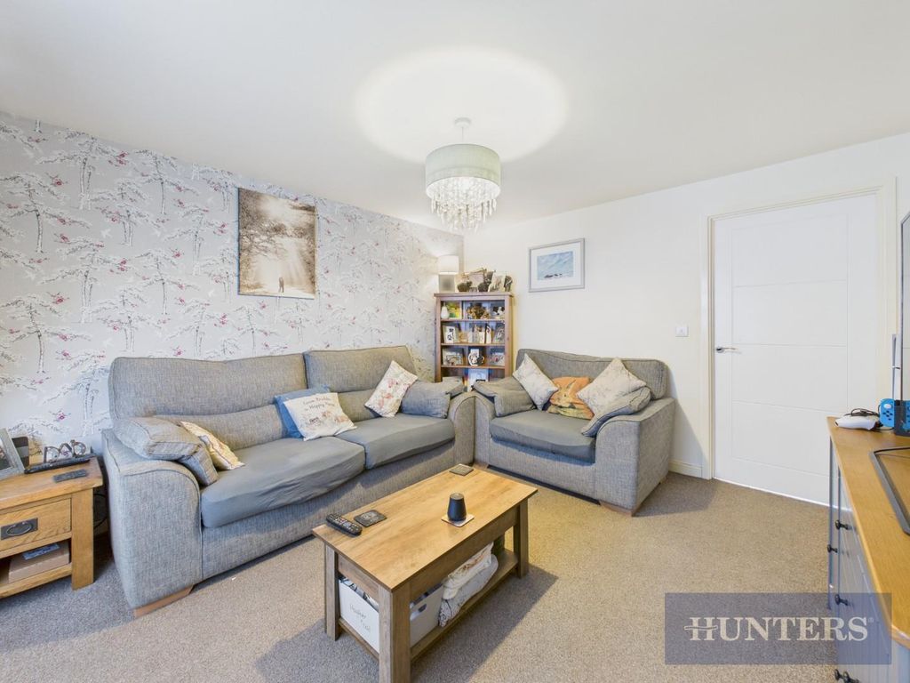 Property photo 3 of 25 Cam05316G0-Pr0304-Still005.Jpg