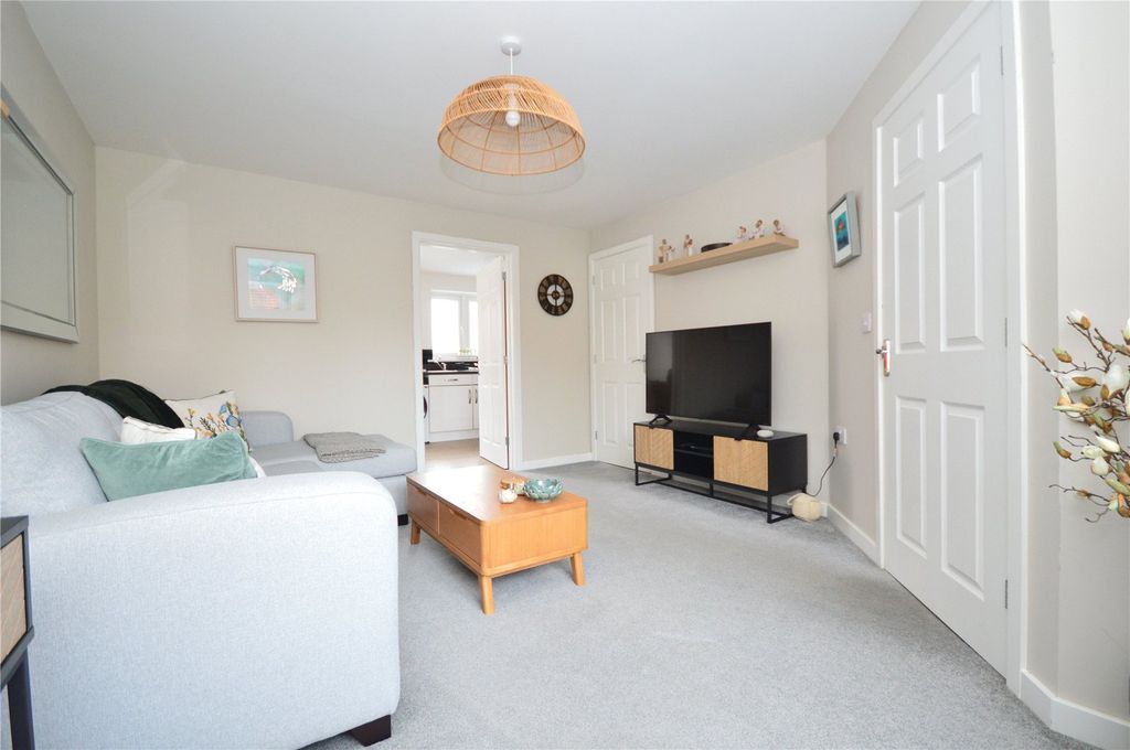 Property photo 3 of 19 Picture No. 10