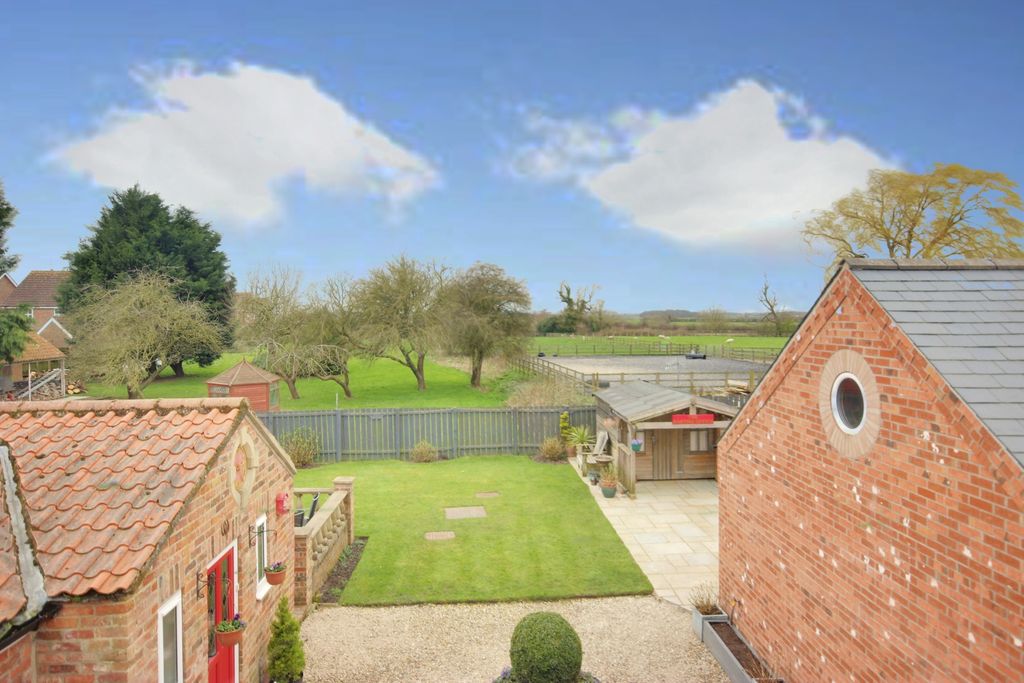 Property photo 2 of 31 1 View To Rear