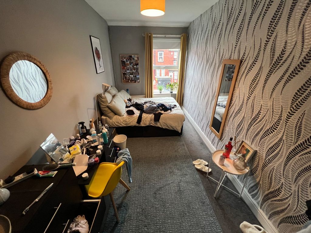 Property photo 1 of 7 Picture No. 09